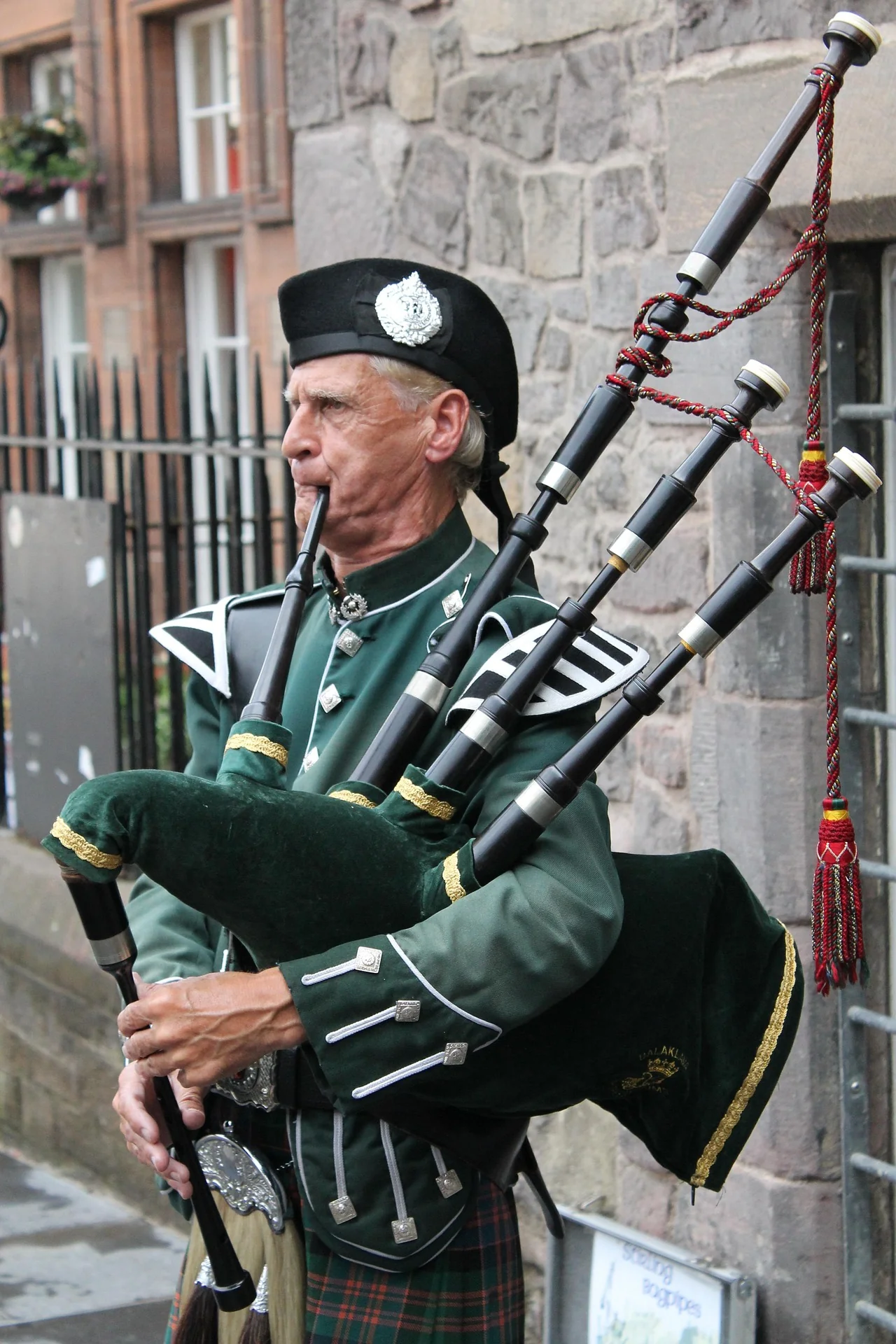 Edinburgh heritage townhouse masonry