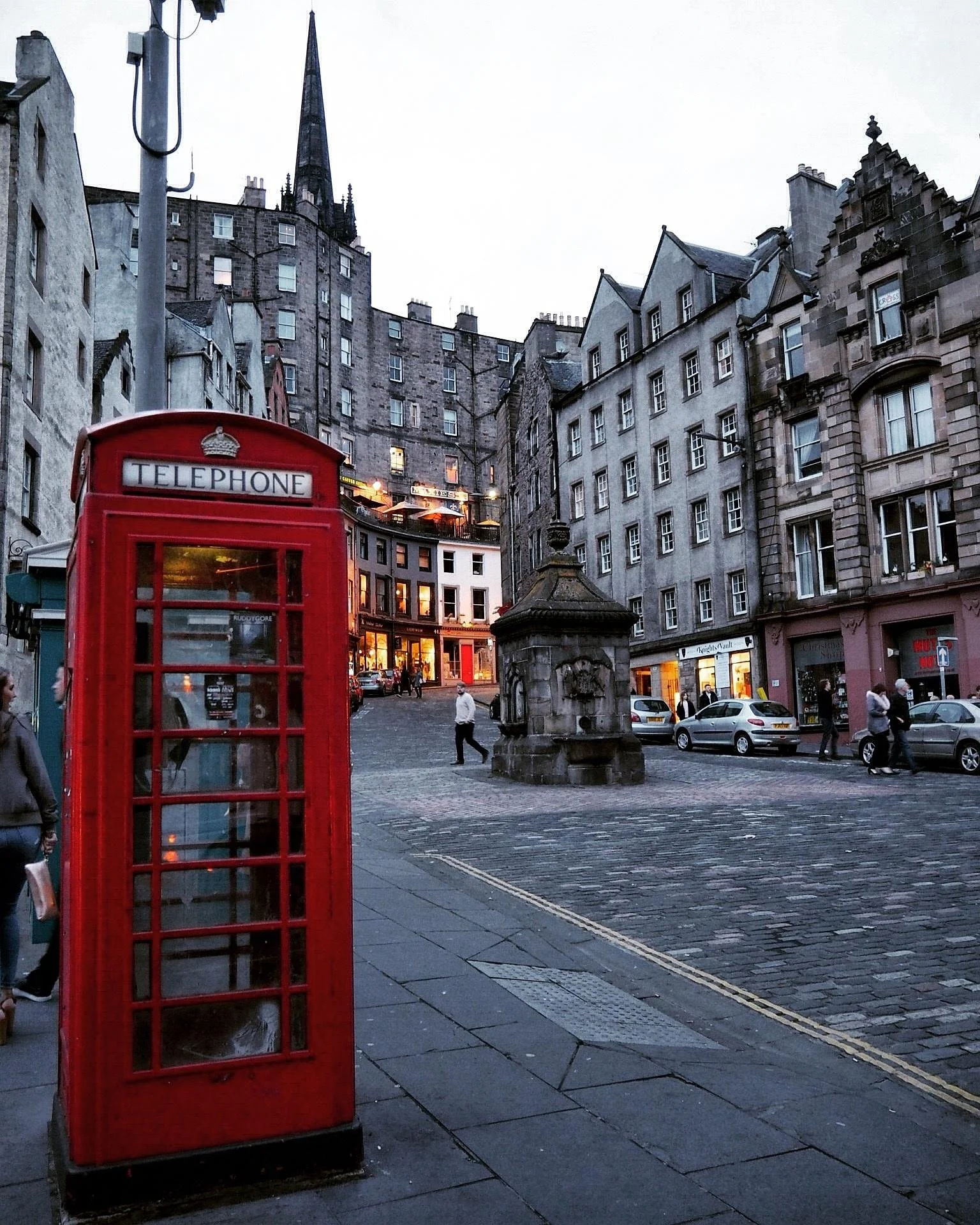 Historic Edinburgh Royal Mile and tenement architecture